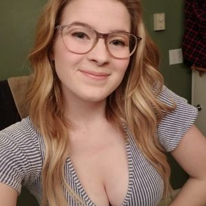 Meet your Posher, Corinne